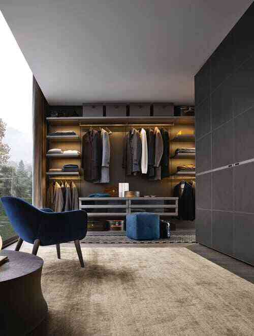 Walk in Closet